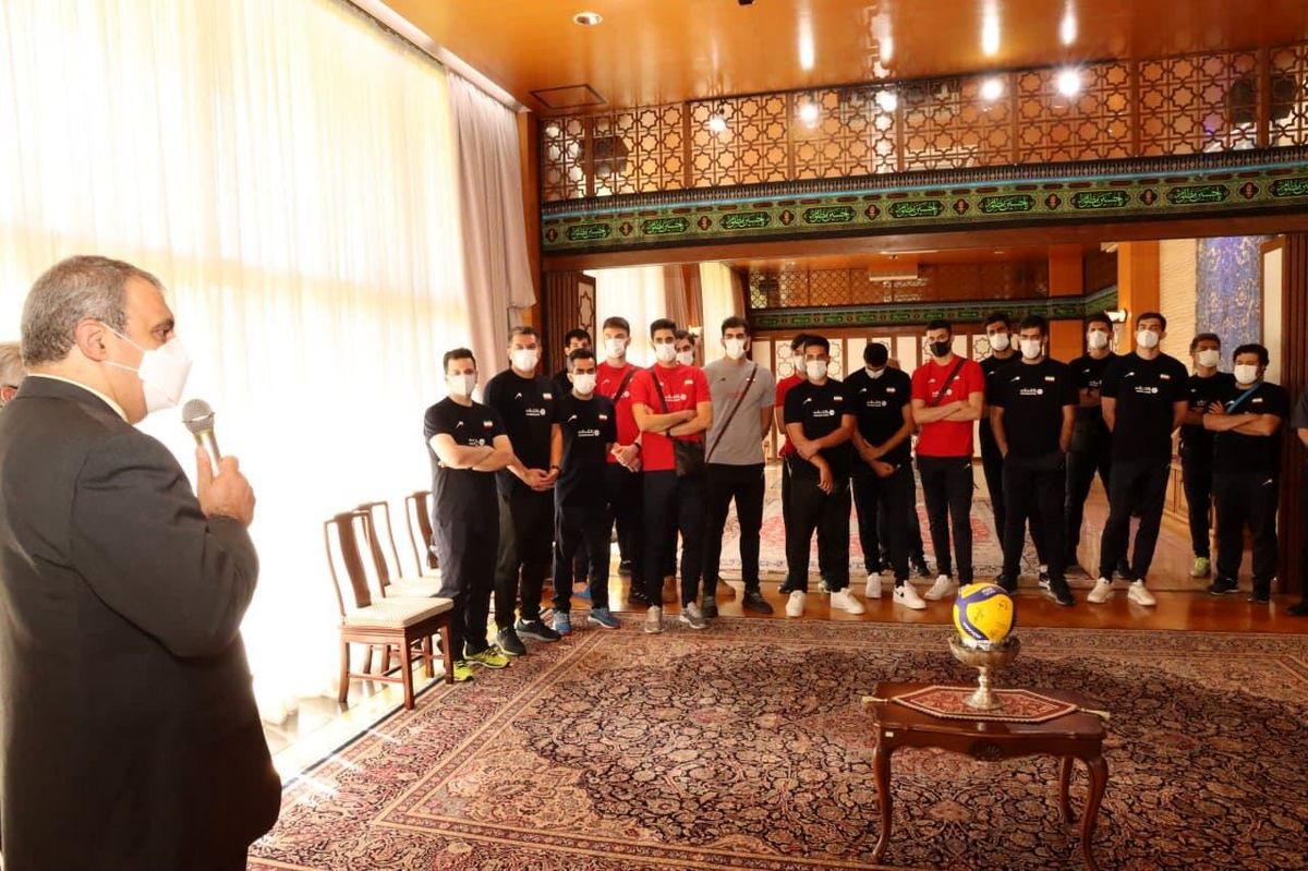 سفیر ایران در ژاپن از تیم ملی والیبال کشورمان تقدیر کرد