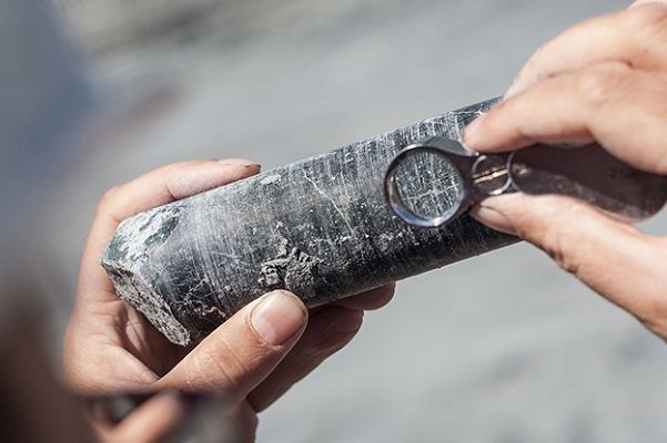 کشف ذخایر مواد معدنی کمیاب در سواحل ژاپن